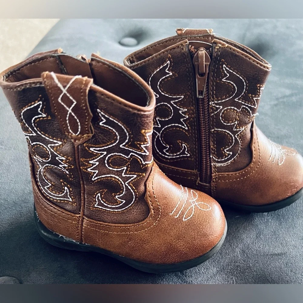 Wonder Nation Brown Western Boots Classic Style - Picture 3 of 5